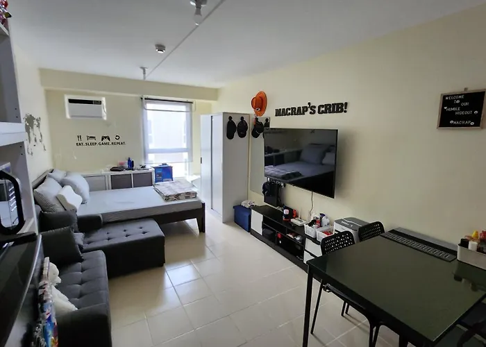 Macrap's Crib Apartment Manila